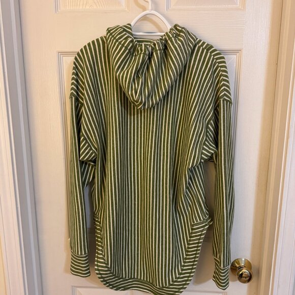 Anthropologie Pilcro Oversized Hooded Sweatshirt, XS - Picture 3 of 3